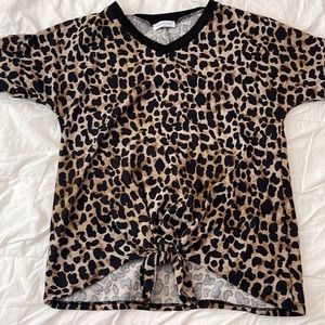 Leopard tie knot tee